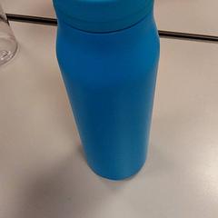 Ampolla per beure Blauw, segons ha informat Vrije Universiteit Amsterdam mitjançant iLost