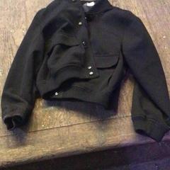 재킷 Zwart jasje, iLost를 사용하여 De Heeren van Aemstel에 보고됨