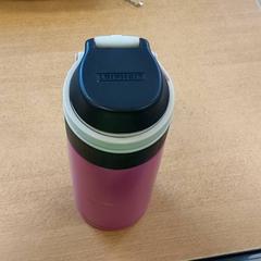 Botella para beber, segundo informou Regio Limburg - Leuven usando iLost