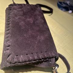 Suede leren damestaS، كما تم الإبلاغ عنه عبر iLost