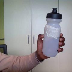 Bouteille Nike, a été signalé par MEININGER Hotel Lyon Centre Berthelot utilisant iLost