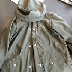 Kleding Jas, a été signalé par Centraal magazijn utilisant iLost