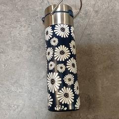 İLost kullanarak Regio Oost-Vlaanderen tarafından bildirildiği gibi Içki şişesi