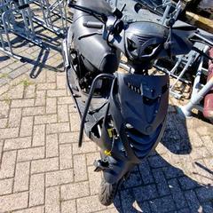 Scooter Zwart, som rapportert av Gemeente Roermond ved bruk av iLost
