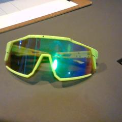Gafas de sol, segundo informou SnowWorld Landgraaf usando iLost