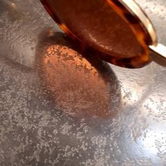 Solbriller, som rapportert av Rotterdam The Hague Airport ved bruk av iLost