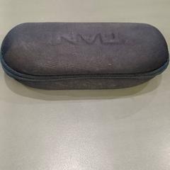 Étui à lunettes, a été signalé par Qbuzz GD Groningen HS utilisant iLost