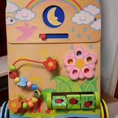 Leksak Allerlei kleuren hout, rapporterat av Connexxion Zeeuws-Vlaanderen med iLost