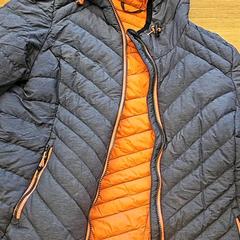 Casaco, como reportado por Paaspop 2025 utilizando o iLost