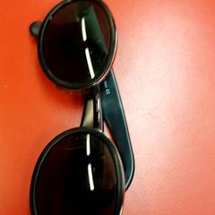 Glasögon, rapporterat av UvA REC med iLost