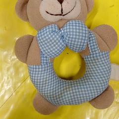 Knuffeldoek Hochet ours, zoals gemeld door IKEA Lille met iLost