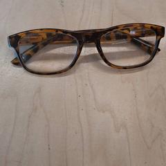 Briller, som rapportert av IKEA Lyon Grand Parilly ved bruk av iLost