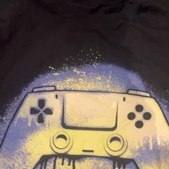 Tshirt, como reportado por Pathé Utrecht Leidsche Rijn utilizando o iLost