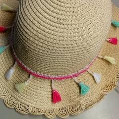 Hat, as reported by Burgers' Zoo using iLost