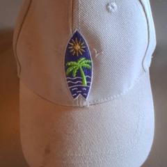 Gorra Gebroken wit, ha sido reportado por Familiepark Drievliet con iLost
