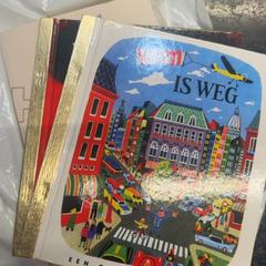 Książki boekjes, zgłoszono przez Rotterdam The Hague Airport przy użyciu iLost