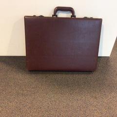 Koffert Bruin, som rapportert av Gemeente Veenendaal ved bruk av iLost