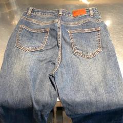 Jeans pants, as reported by MEININGER Hotel München City Center using iLost
