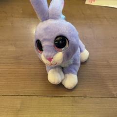 Mysig leksak Paars Konijn, rapporterat av Pathé Arnhem med iLost