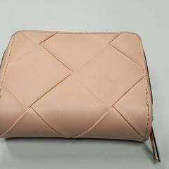 지갑 - Roos, iLost를 사용하여 Centraal magazijn에 보고됨