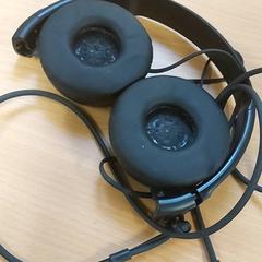 Eletrónica - Hoofdtelefoon, como reportado por Centraal magazijn utilizando o iLost