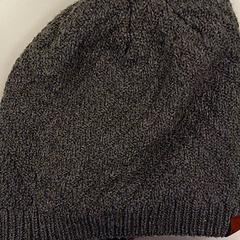 Txapela Grijs, gisa salatu by Vrije Universiteit Amsterdam iLost erabiliz