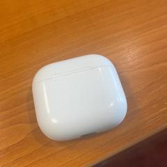 AirPodsケース がiLostで Arriva Achterhoek-Rivierenland によって報告されました