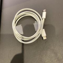 Cargador usb, ha sido reportado por Universiteit Gent - Faculteitsbibliotheek LW con iLost