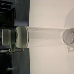 Botella para beber lichtgroene deksel, segundo informou TU/e - Receptie Flux usando iLost