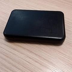 Powerbank Zwart، كما تم الإبلاغ عنه بواسطة Qbuzz Fryslân عبر iLost