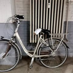 Emakumeen bizikleta Grijs Gazelle, gisa salatu by Fietsdepot Hasselt iLost erabiliz