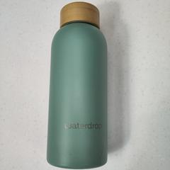 Flaske Waterdrop, som rapportert av Rijksmuseum van Oudheden ved bruk av iLost