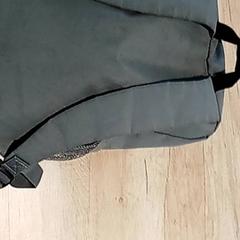 Motxila, gisa salatu by Regio Antwerpen - Brussel iLost erabiliz
