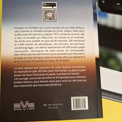 Book, as reported by IKEA Paris - Italie Deux using iLost