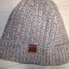 ビーニー がiLostで Qbuzz DMG によって報告されました