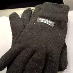 Eskularruak Wol, gisa salatu by Qbuzz GD Groningen HS iLost erabiliz