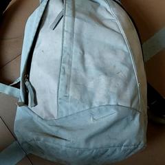 Ruksak, ako bolo nahlásené Regio Antwerpen - Brussel pomocou iLost