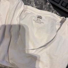 シャツ がiLostで Hotel Van der Valk Harderwijk op de Veluwe によって報告されました