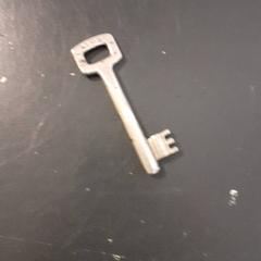 열쇠, iLost를 사용하여 Qbuzz servicepunt  Emmen에 보고됨