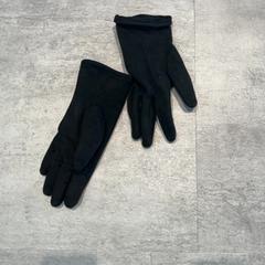 Gloves, as reported by Arriva Achterhoek-Rivierenland using iLost