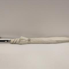 Esernyő, amint azt IKEA Tokyo-Bay az iLost segítségével jelentette.