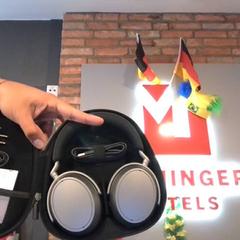 Entzungailuak, gisa salatu by MEININGER Hotel Hamburg City Center iLost erabiliz