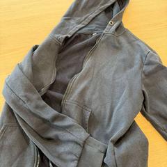 Kamizelka, zgłoszono przez Van Heugten Tours przy użyciu iLost