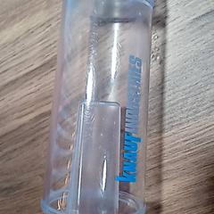 Sportflaska, rapporterat av CARS HANGARD med iLost