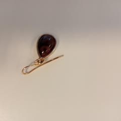 Belarritakoa 1 oorbel bruine steen, gisa salatu by HU Amersfoort iLost erabiliz