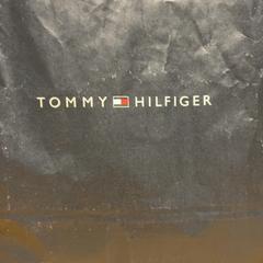 Aankoop tommy hilfiger, zgłoszono przez Designer Outlet Roermond przy użyciu iLost
