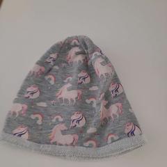 Dětská čepice čepice, jak nahlášeno IKEA Praha – Zličín pomocí iLost