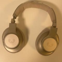 Hodetelefoner Fresh ‘n Rebel, som rapportert av Pathé Schiedam ved bruk av iLost