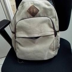 Taška Carrillo, jak nahlášeno ilévia pomocí iLost