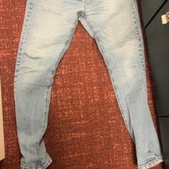 청바지, iLost를 사용하여 ibis Styles Rotterdam Ahoy에 보고됨